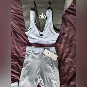 Alo Light Blue Sculpting Sports Bra & Leggings Set